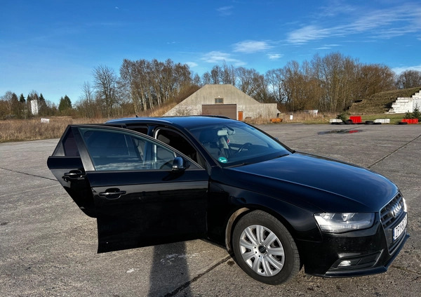 Audi A4 cena 49999 przebieg: 239900, rok produkcji 2015 z Pyrzyce małe 92
